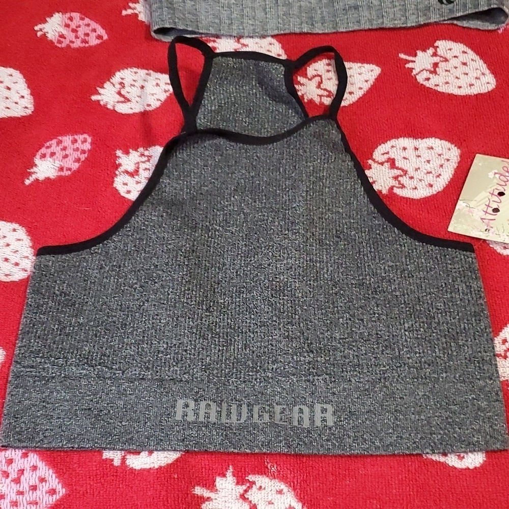 Lot Of 2 - MARIKA Sport Bra And Crop Top - Picture 5 of 7